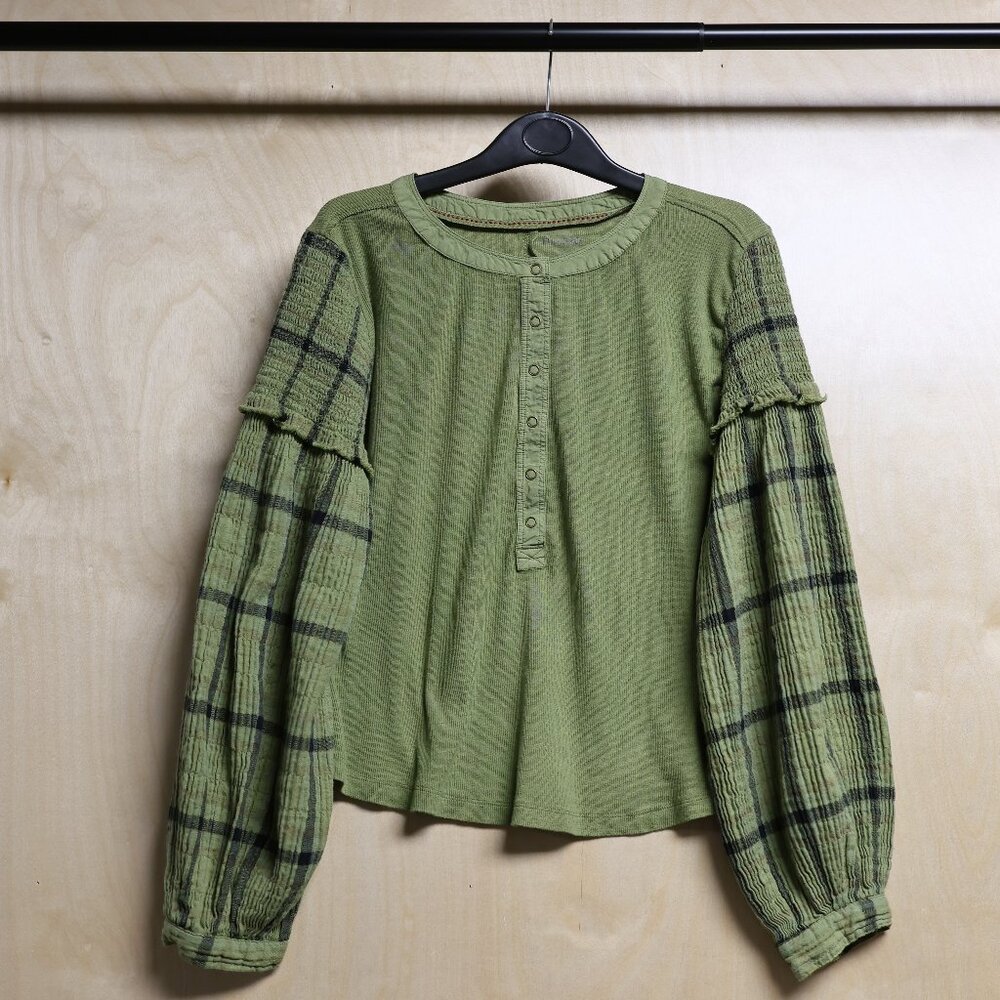 Pilcro Anthropologie The Andie Ribbed Henley Plaid Balloon Sleeve Green Size L